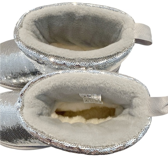 UGG Silver Sequin  Boots NWT - Picture 3 of 9